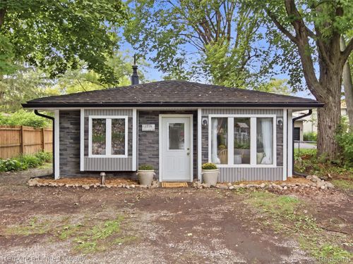 1516 Paramount St, Novi, MI, 48377-2083 | Card Image