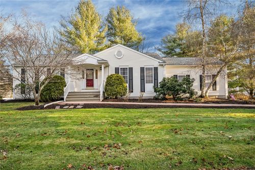2 Mulberry Dr, Cranston, RI, 02921-2589 | Card Image