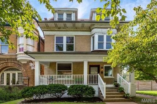 4256 Westminster Pl, Saint Louis, MO, 63108-3014 | Card Image