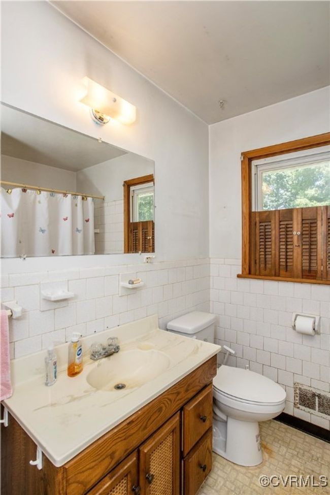 12100 Brookview Dr, House other with 3 bedrooms, 1 bathrooms and null parking in Midlothian VA | Image 17