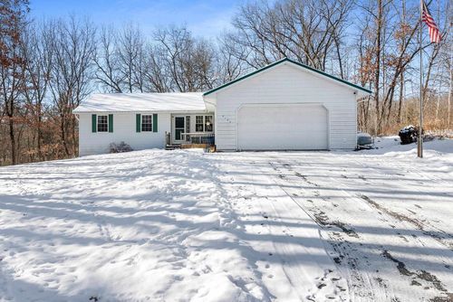 N7163 Cozy Oak Circle, Wescott, WI, 54166 | Card Image