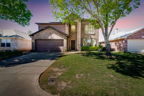 4816 Sleepy Ridge Cir, Fort Worth, TX, 76133-8327 | Card Image
