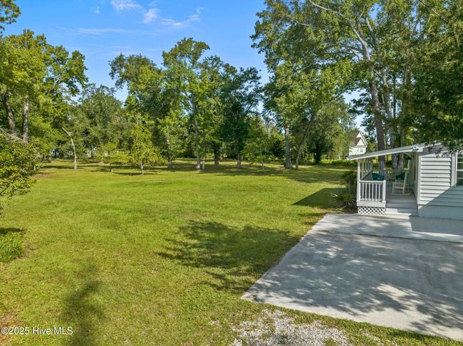 2301 Sloop Point Loop Rd, House other with 3 bedrooms, 2 bathrooms and null parking in Hampstead NC | Image 13