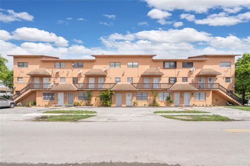 apt-13-2261 W 53rd St, Hialeah, FL, 33016-2048 | Card Image