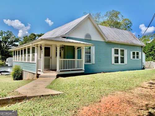 57 Stewart St, Toccoa, GA, 30577-6472 | Card Image