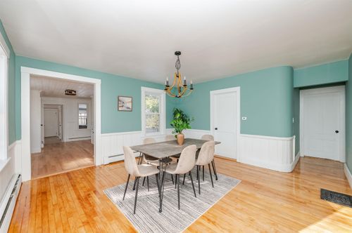 47 Chamberlain St, Rochester, NH, 03867-2402 | Card Image