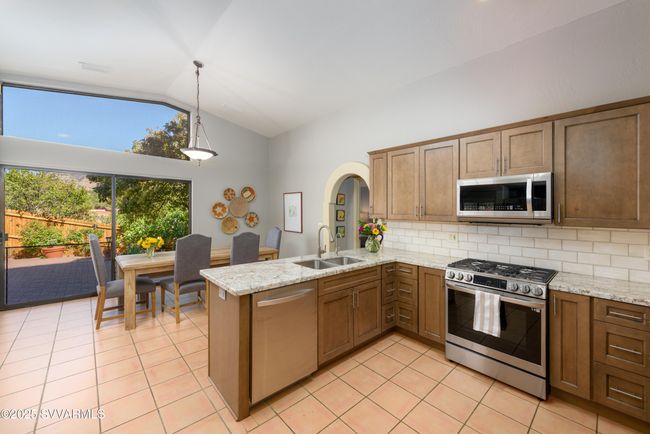 2272 Roadrunner Rd, House other with 3 bedrooms, 2 bathrooms and null parking in Sedona AZ | Image 4