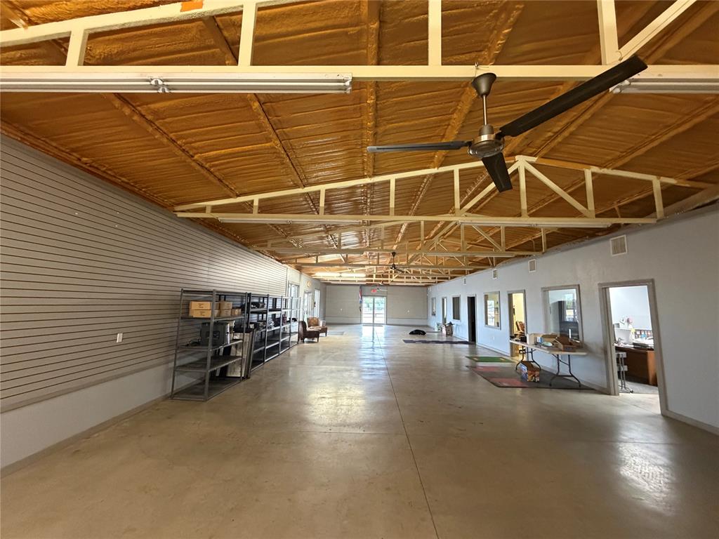 8725 Ne 23Rd St, Oklahoma City, OK 73141