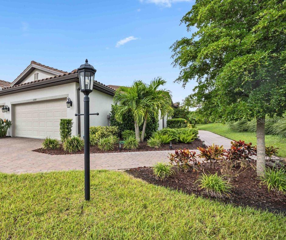 Plateau Ct, Bradenton, FL 34203