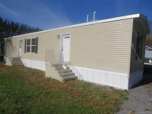 20 Grove Loop, Beekman, NY, 12570 | Card Image