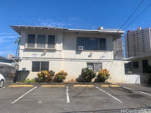 707 Hausten St, Honolulu, HI, 96826-3093 | Card Image
