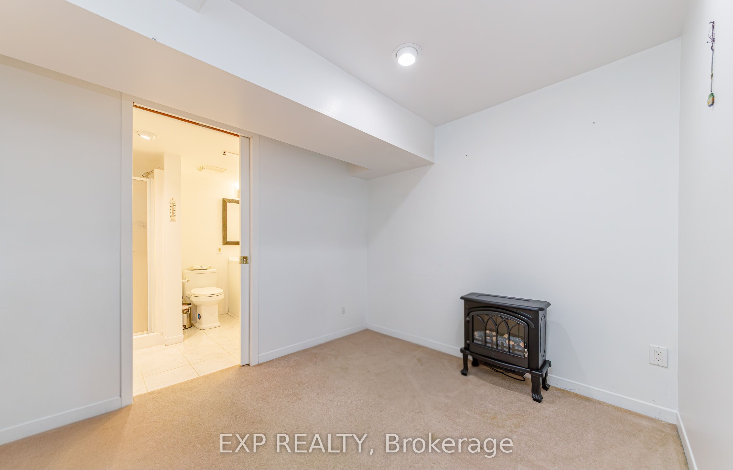 Residential in Cyrville - Carson Grove - Pineview 2