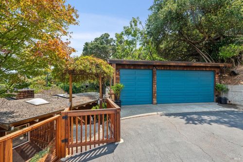 35 Oak Place, Belvedere, CA, 94920 | Card Image