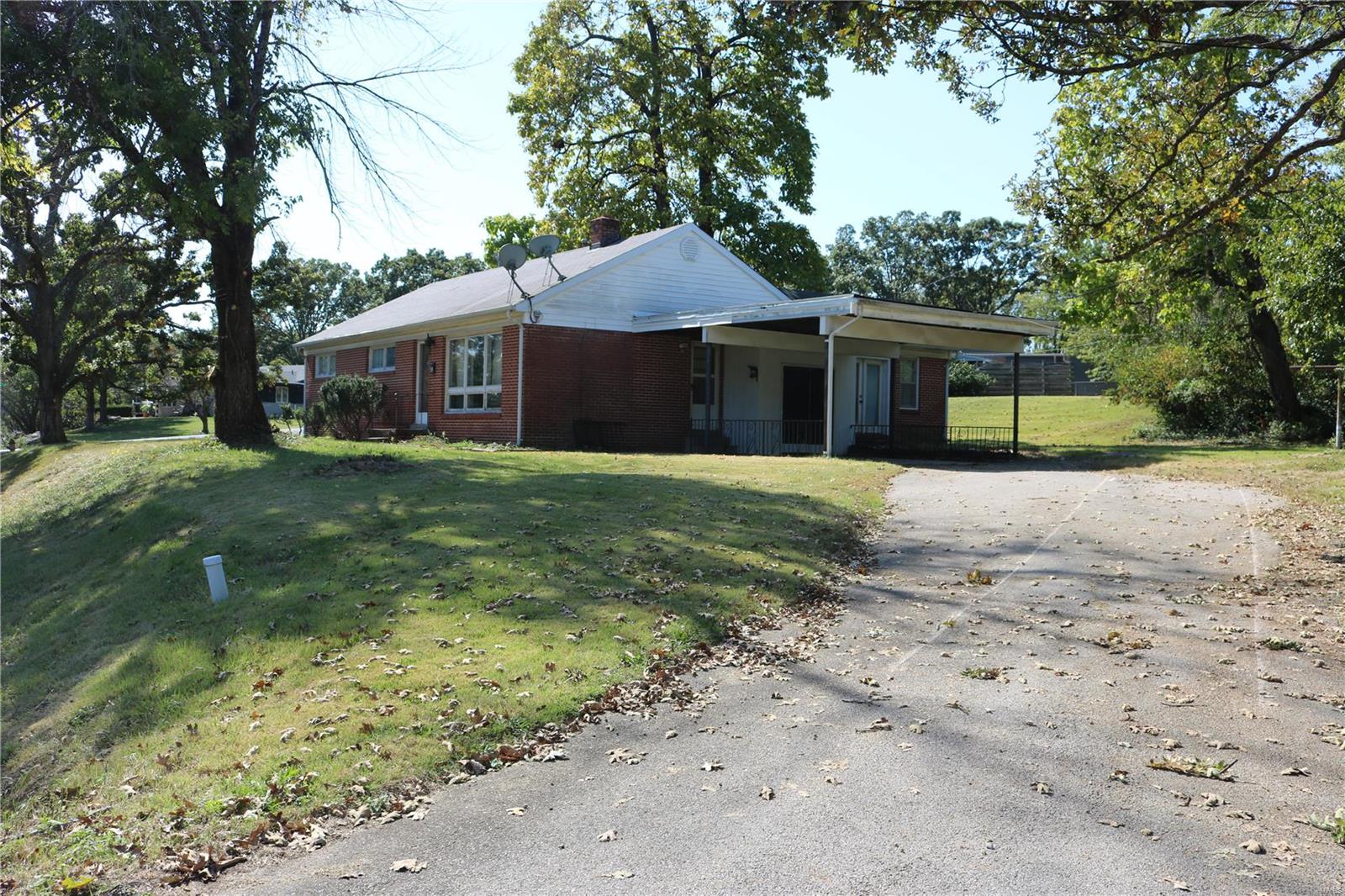 Mansion St, Sullivan, MO 63080