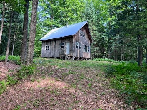 528 Paradise Ln, West Charleston, VT, 05872 | Card Image