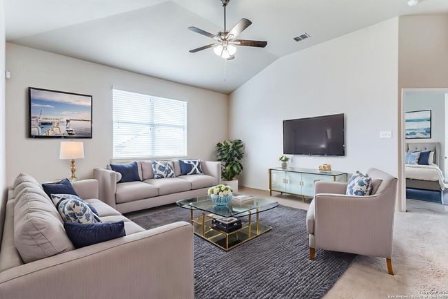 209 Country Vale, House other with 5 bedrooms, 3 bathrooms and null parking in Cibolo TX | Image 6