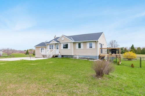 157 Brewster Lake Rd, Singhampton, ON, N0C1M0 | Card Image