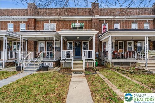 924 W Wyoming St, Allentown, PA, 18103-3994 | Card Image