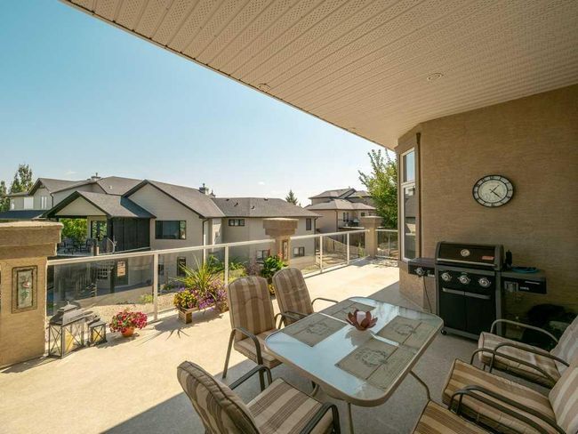 1043 Canyon Boulevard W, Home with 5 bedrooms, 3 bathrooms and 5 parking in Lethbridge AB | Image 45