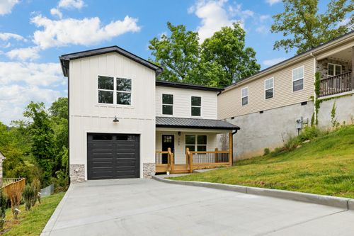 705 Hargraves Ave, Chattanooga, TN, 37411-2203 | Card Image