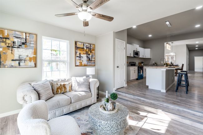 410 S Grand Ave, House other with 4 bedrooms, 3 bathrooms and null parking in Gainesville TX | Image 11