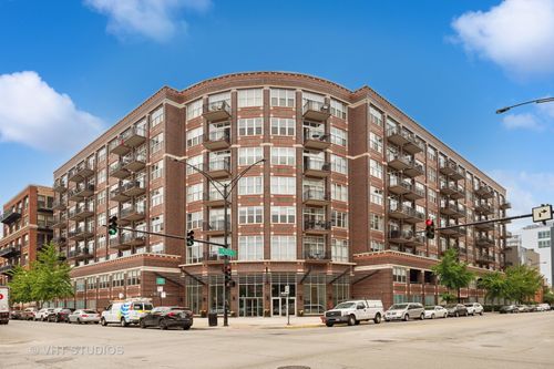 403-1000 Adams St, Chicago, IL, 60607-2933 | Card Image