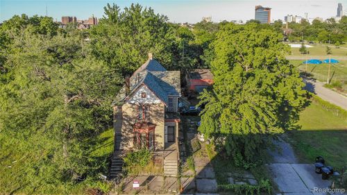 3320 14th St, Detroit, MI, 48208-2731 | Card Image