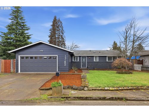 1745 E Grover Ave, Cottage Grove, OR, 97424-3203 | Card Image