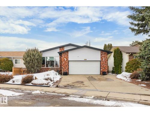 8427 152b Ave Nw, Edmonton, AB, T5E6G1 | Card Image