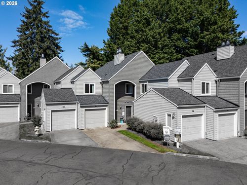 205-5225 Jean Rd, Lake Oswego, OR, 97035-7129 | Card Image
