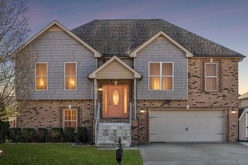 1438 Raven Rd, Clarksville, TN, 37042-8195 | Card Image