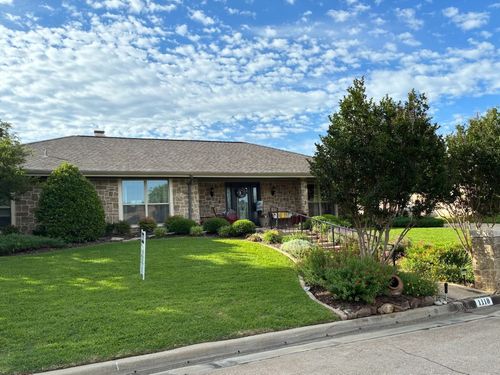 1118 Berkshire Ct, Trophy Club, TX, 76262-5448 | Card Image