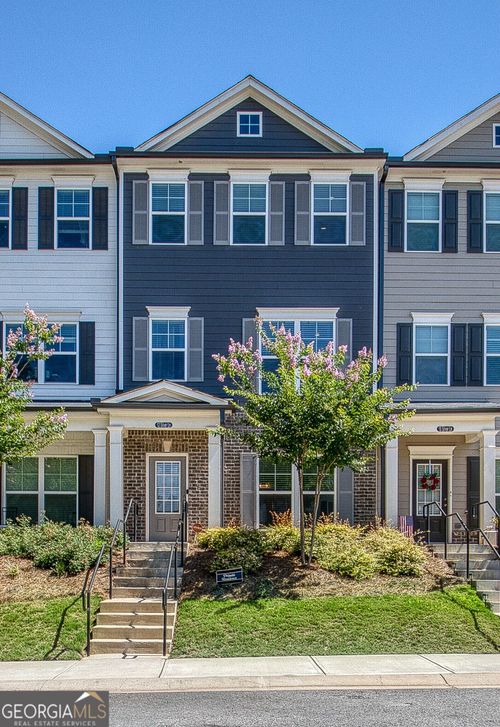 12 Silver Ln, Newnan, GA, 30265-2633 | Card Image