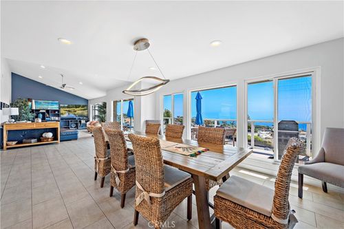 18 N Stonington Rd, Laguna Beach, CA, 92651-6756 | Card Image