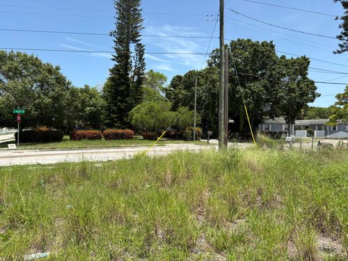 915 N 21st St, Fort Pierce, FL, 34950-6014 | Card Image