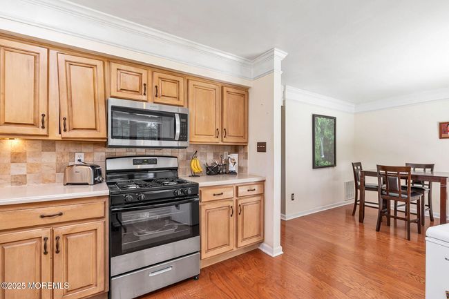 34 Balmoral Ct, Condo with 3 bedrooms, 3 bathrooms and 1 parking in Aberdeen NJ | Image 5