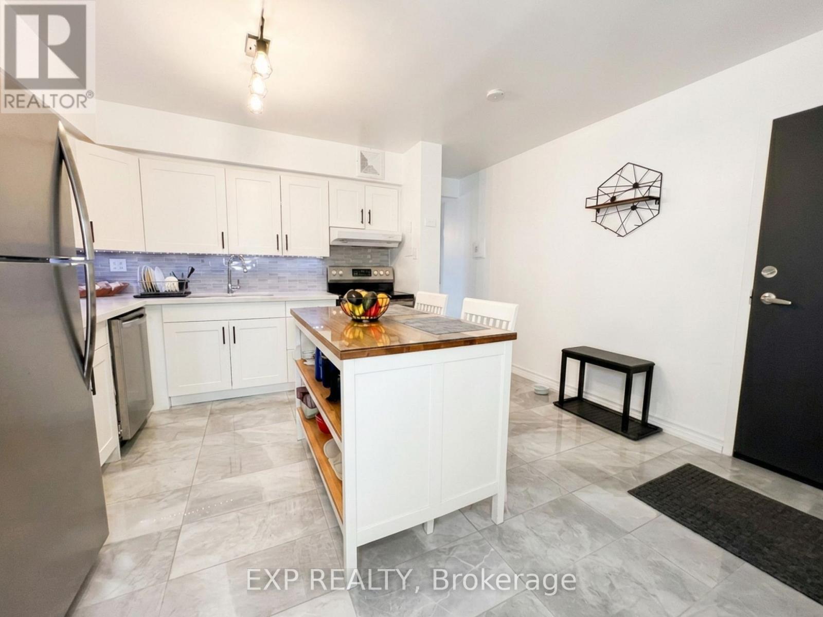 Residential in Mississauga (Lakeview) 2