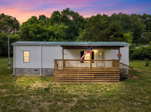 181 Medley Ln, Estill Springs, TN, 37330-5133 | Card Image