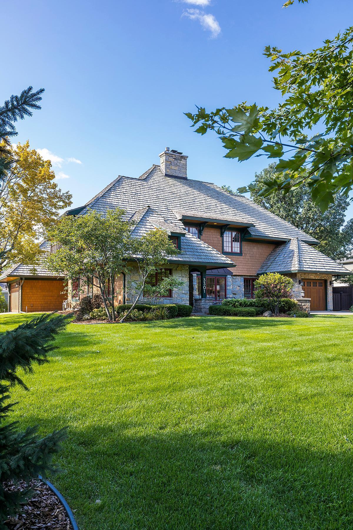 55th St, Edina, MN 55410