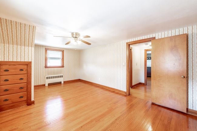 46 Suffield St, House other with 3 bedrooms, 2 bathrooms and 4 parking in Windsor Locks CT | Image 23