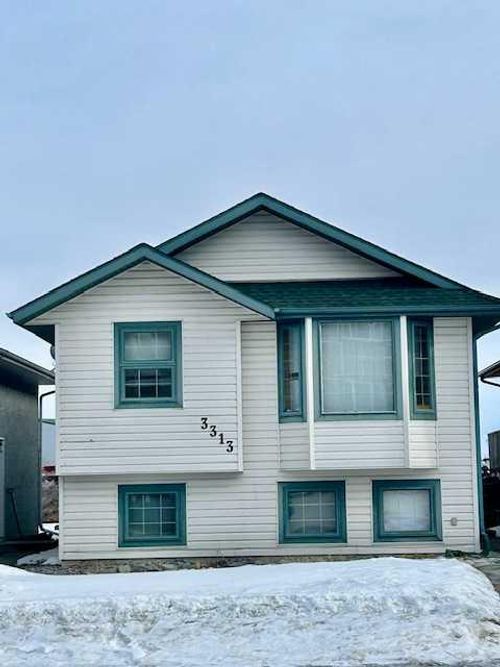 3313 50 Ave, Sylvan Lake, AB, T4S1A9 | Card Image