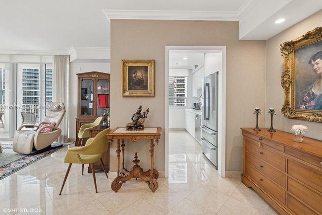 APT-2202 - 801 Brickell Key Blvd, Condo with 2 bedrooms, 2 bathrooms and null parking in Miami FL | Image 9