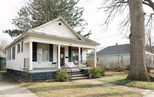 1369 Montgomery Ave, Muskegon, MI, 49441-1756 | Card Image