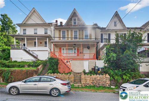 23 N Greenwood St, Tamaqua, PA, 18252-1704 | Card Image