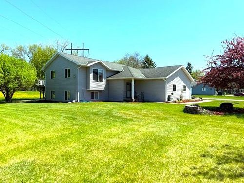 1230 Lenore Way, Fergus Falls, MN, 56537-1759 | Card Image