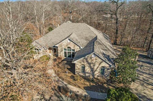 18 Kirkliston Ln, Bella Vista, AR, 72715-5804 | Card Image