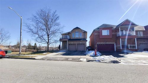 17 Iron Block Dr, Brampton, ON, L7A0K1 | Card Image