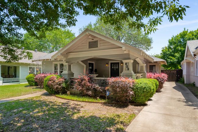 422 S Winnetka Ave, House other with 3 bedrooms, 2 bathrooms and null parking in Dallas TX | Image 4