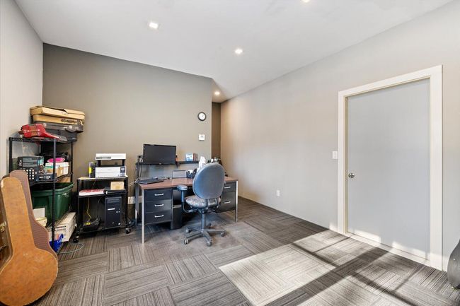 44-Garage _ Office Space.jpg | Image 25