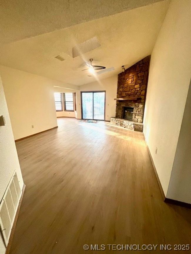 2500 Honolulu St, House other with 3 bedrooms, 2 bathrooms and null parking in Broken Arrow OK | Image 13